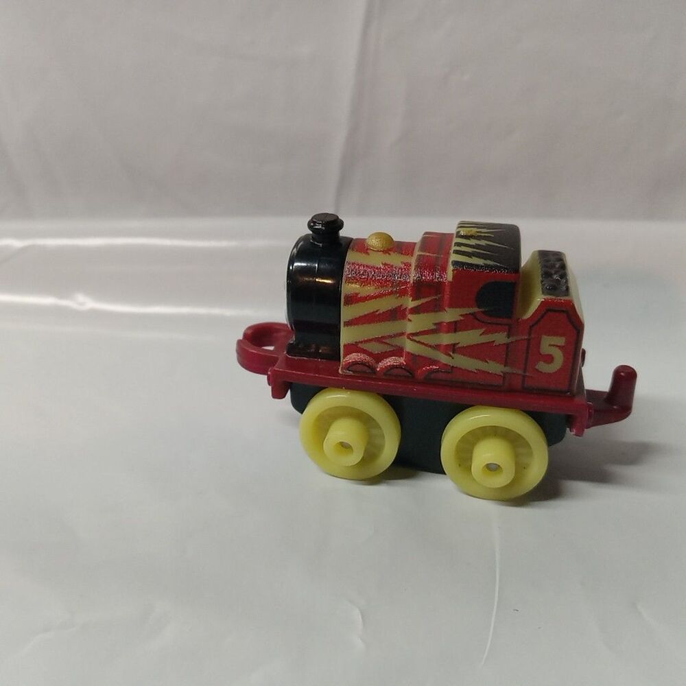 Thomas & Friends James Halloween Glow in Dark Diecast 2" Mini Train Gullane 2014